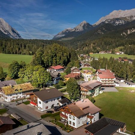 Gaestehaus Schoenberg Leutasch Eksteriør bilde